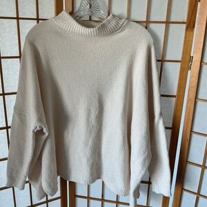 NEW MERSEA COZY CREAM SWEATER